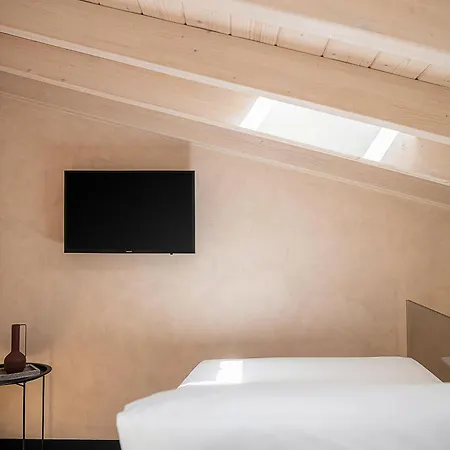 Monk 27 - Stylish Old Town Retreat * חאניה