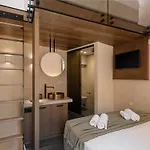 Monk 27 - Stylish Old Town Retreat בית נופש *