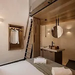 בית נופש Monk 27 - Stylish Old Town Retreat *