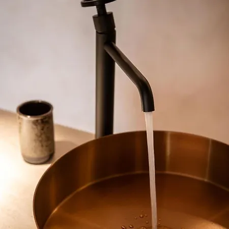 Monk 27 - Next To Old Venetian Harbor 度假居 *