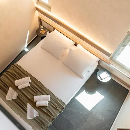 Monk 27 - Next To Old Venetian Harbor 度假居 *