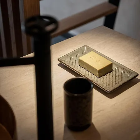 Monk 27 - Stylish Old Town Retreat *