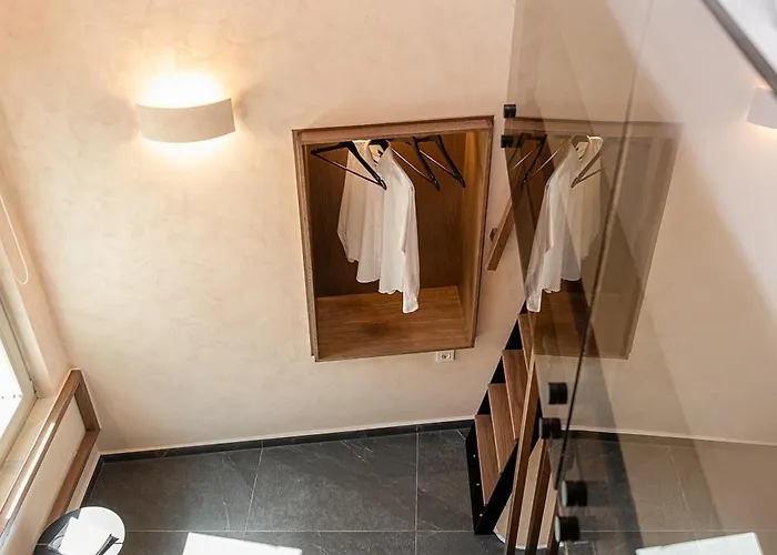 Monk 27 - Next To Old Venetian Harbor