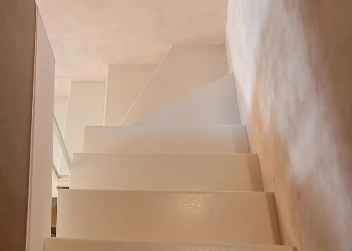 Monk 27 - Next To Old Venetian Harbor *