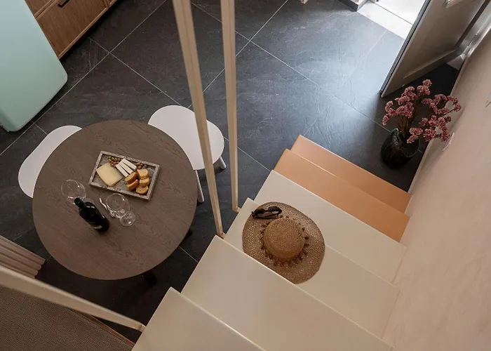 Monk 27 - Next To Old Venetian Harbor